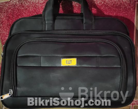 Cat ব্র্যান্ডের অফিস ও ল্যাপটপ ব্যাগ (premium Quality)